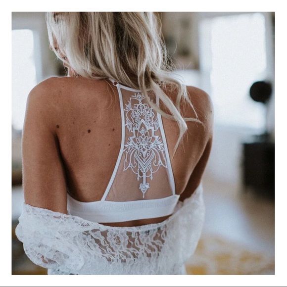 - Boho Chic Tattoo Illusion Ribbed Deep V Bralette Bra Crop Yoga Bitch NWT - Picture 3 of 14